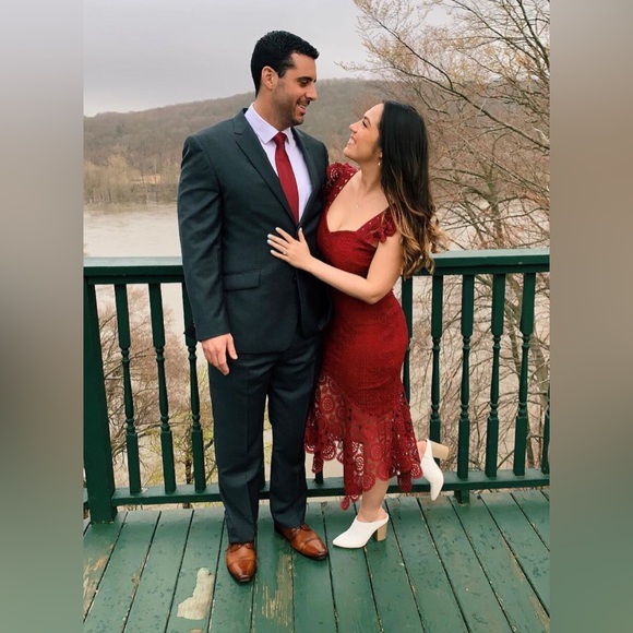 TWO SISTERS THE LABEL MAROON RED LACE MIDI DRESS - Picture 9 of 9